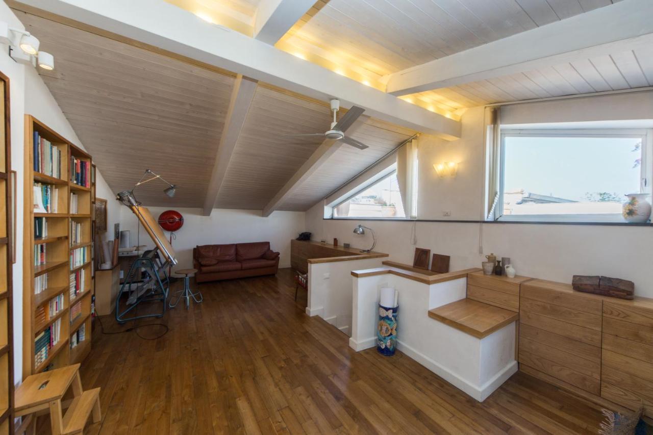 La Casa Nel Cuore Della Citta Apartment Napoli Bagian luar foto