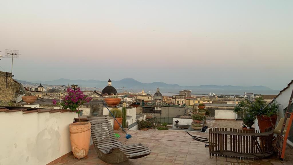 La Casa Nel Cuore Della Citta Apartment Napoli Bagian luar foto